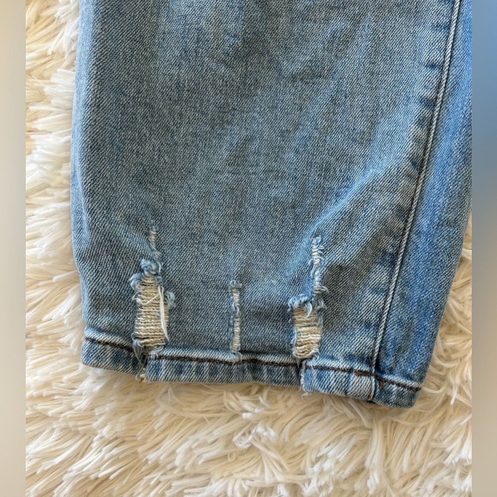 Kut from the Kloth | High Rise Christine Straight Leg Jeans - Picture 10 of 15